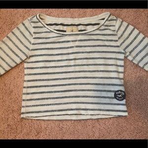 Hollister crew neck cropped sweater